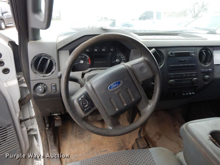 image for item II9340 2011 Ford F450 Super Duty  SuperCab utility / service truck