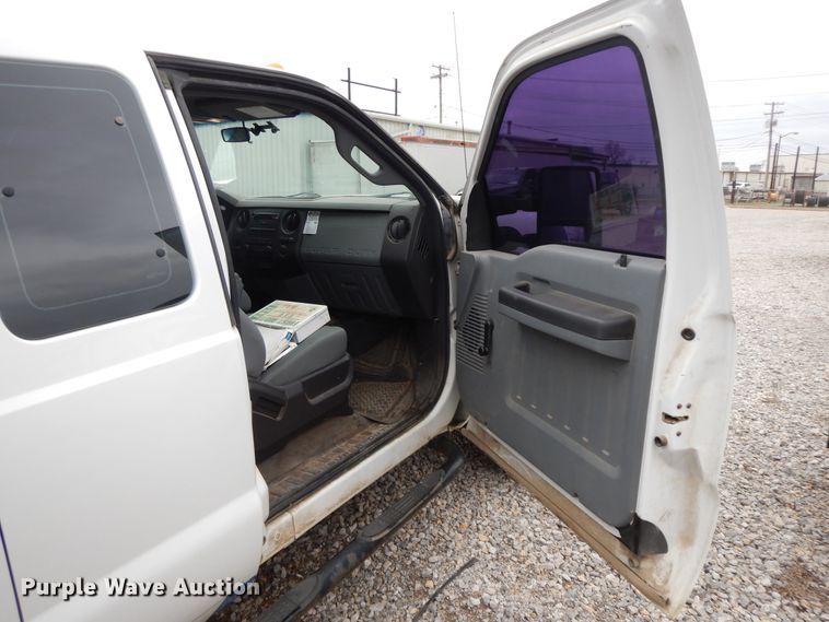 image for item II9340 2011 Ford F450 Super Duty  SuperCab utility / service truck