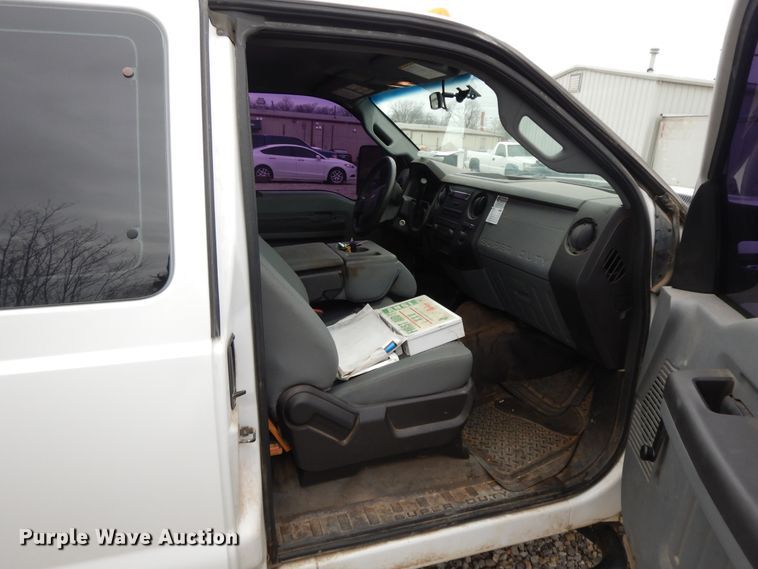 image for item II9340 2011 Ford F450 Super Duty  SuperCab utility / service truck