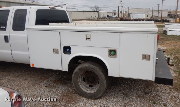 image for item II9341 2011 Ford F450 Super Duty  SuperCab utility / service truck