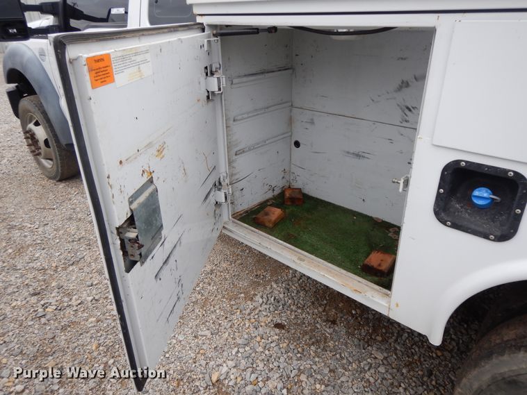 image for item II9341 2011 Ford F450 Super Duty  SuperCab utility / service truck