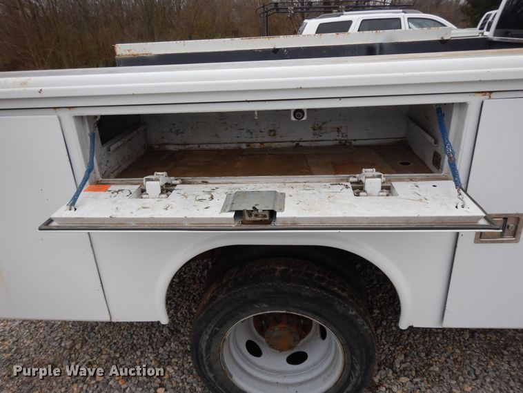 image for item II9341 2011 Ford F450 Super Duty  SuperCab utility / service truck