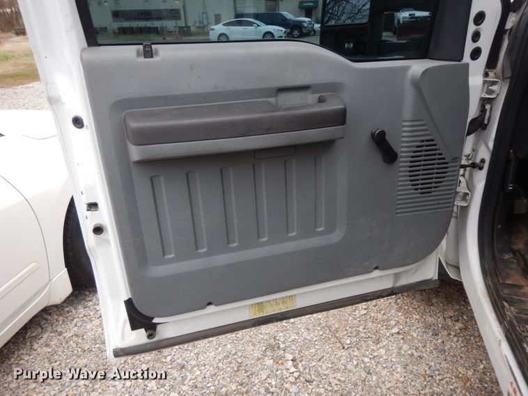 image for item II9341 2011 Ford F450 Super Duty  SuperCab utility / service truck