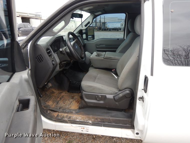 image for item II9341 2011 Ford F450 Super Duty  SuperCab utility / service truck