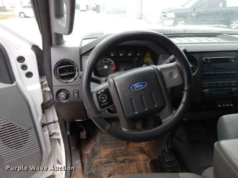 image for item II9341 2011 Ford F450 Super Duty  SuperCab utility / service truck