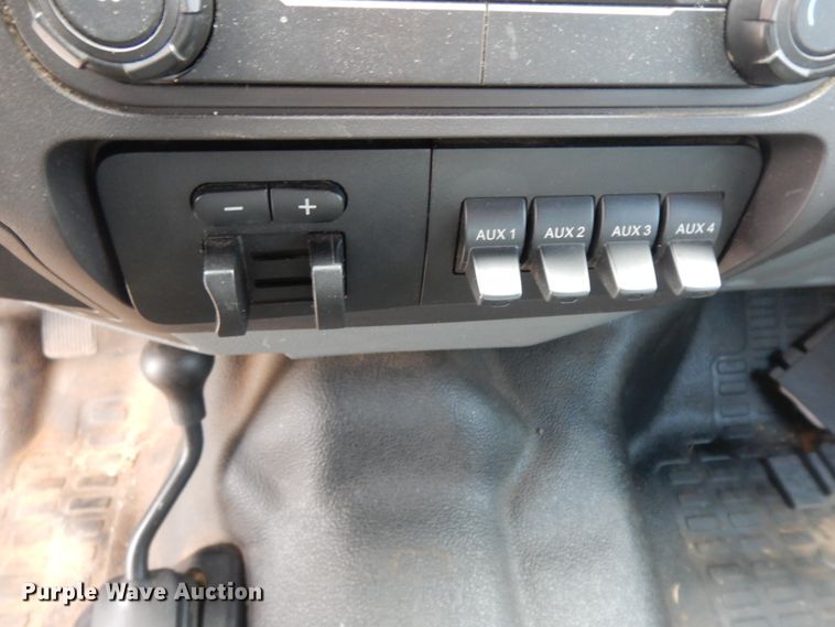 image for item II9341 2011 Ford F450 Super Duty  SuperCab utility / service truck