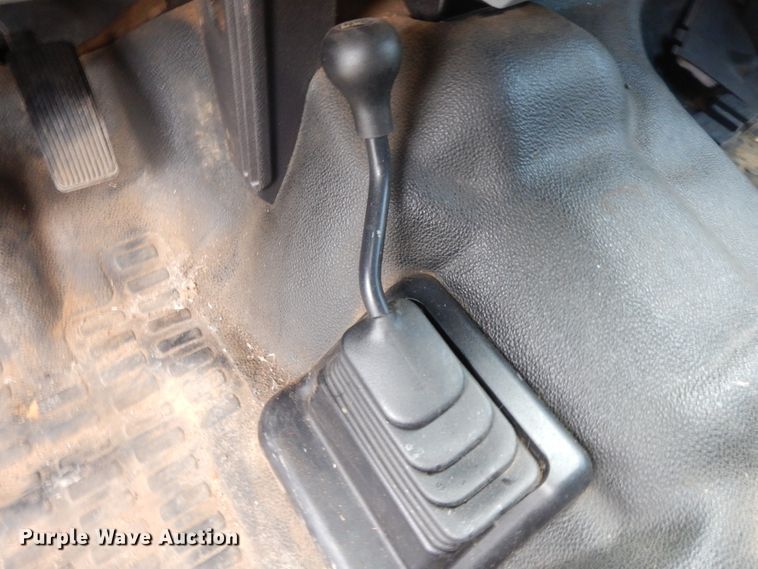 image for item II9341 2011 Ford F450 Super Duty  SuperCab utility / service truck