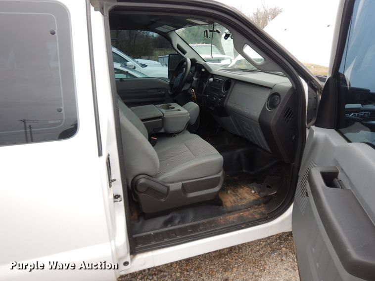 image for item II9341 2011 Ford F450 Super Duty  SuperCab utility / service truck