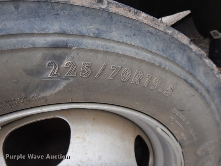 image for item II9341 2011 Ford F450 Super Duty  SuperCab utility / service truck