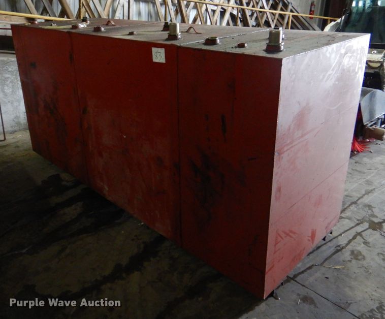 image for item II9809 Three bin oil tank