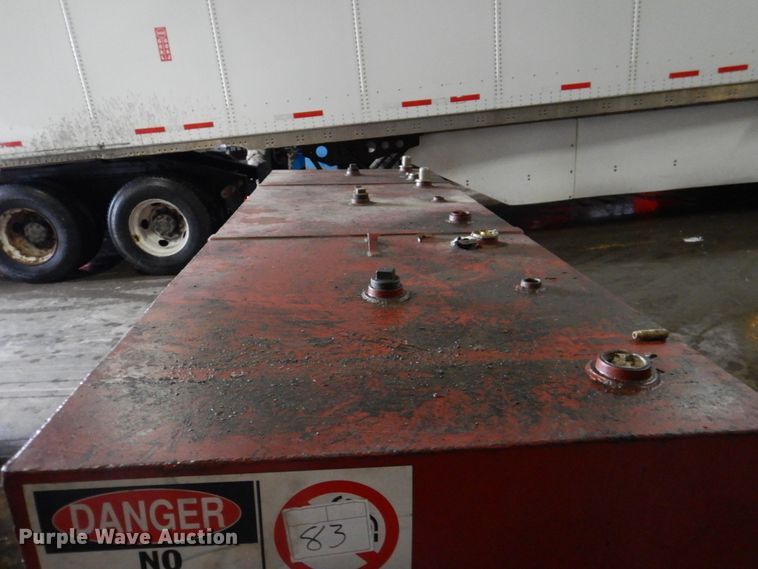 image for item II9809 Three bin oil tank