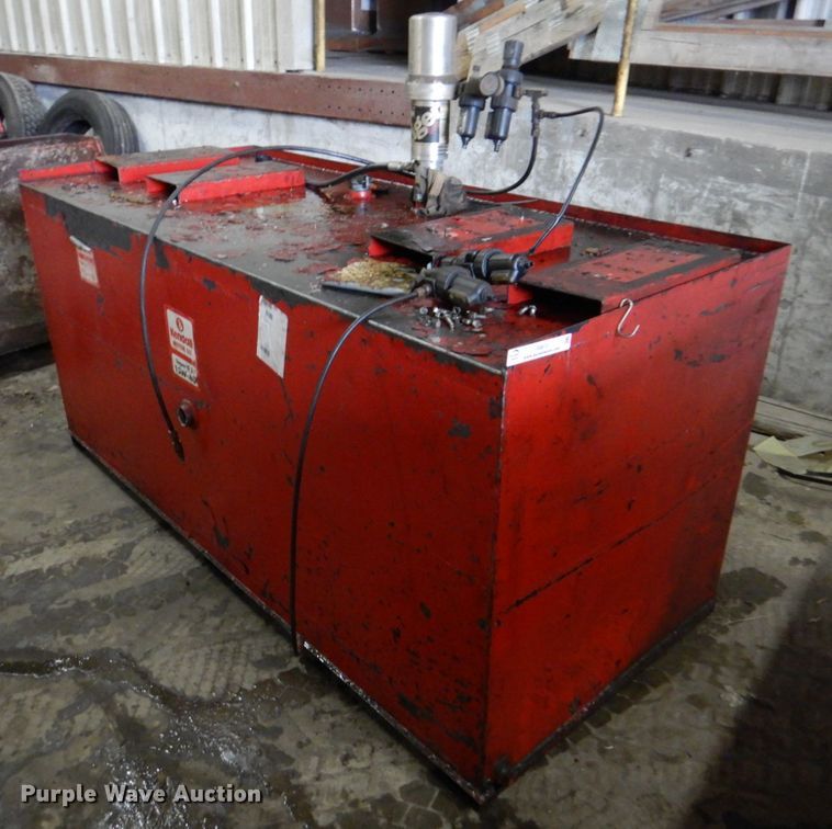 image for item II9810 Bench oil storage tank