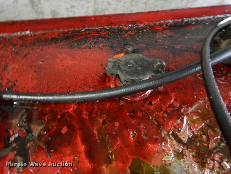 image for item II9810 Bench oil storage tank