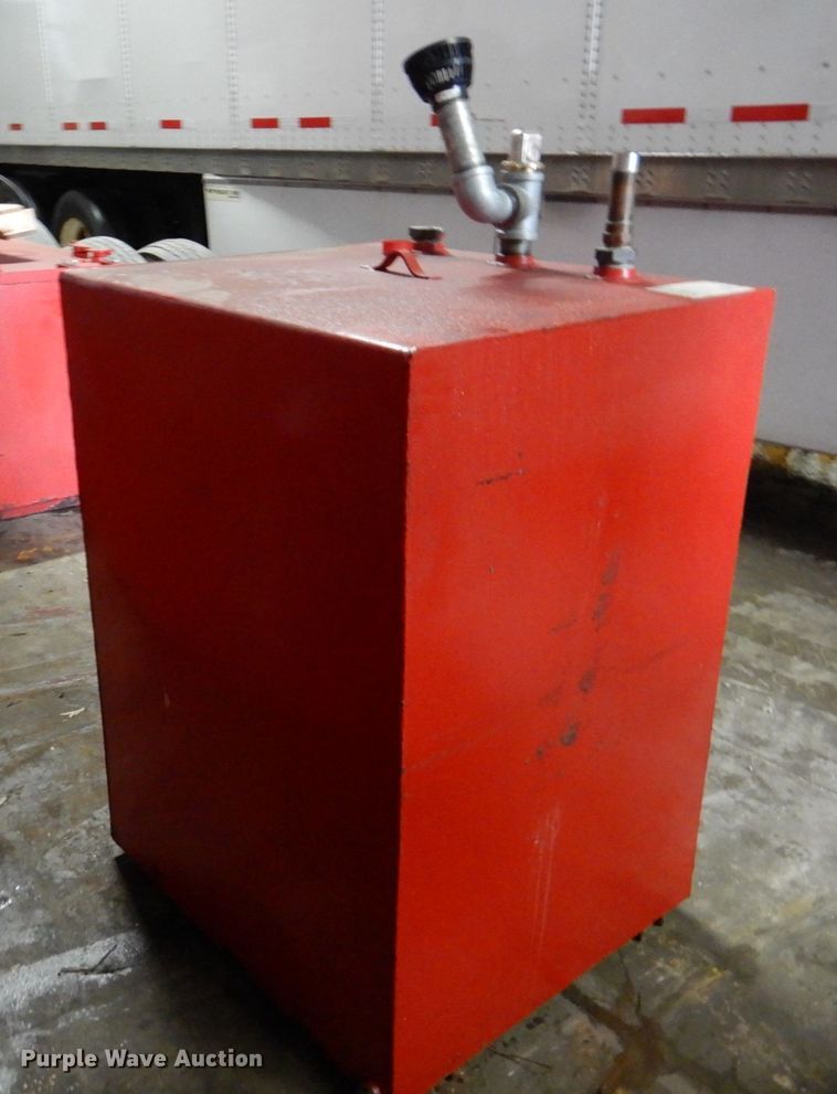 image for item II9811 Oil storage tank