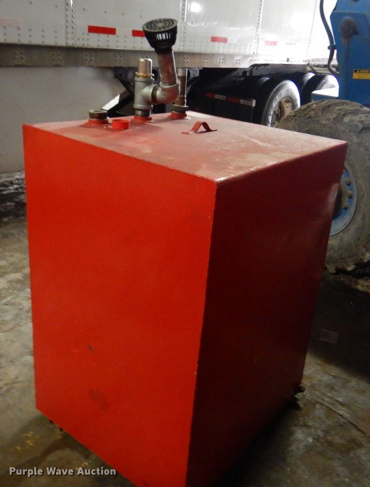 image for item II9811 Oil storage tank