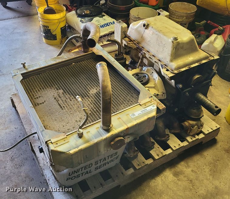 image for item IQ9069 John Deere 3.9L four cylinder diesel engine