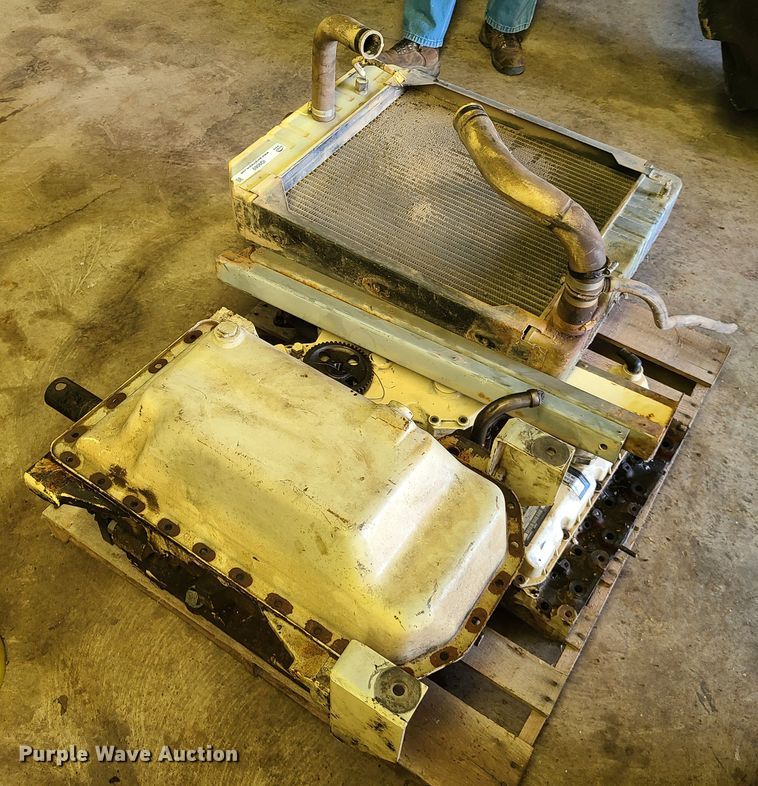 image for item IQ9069 John Deere 3.9L four cylinder diesel engine