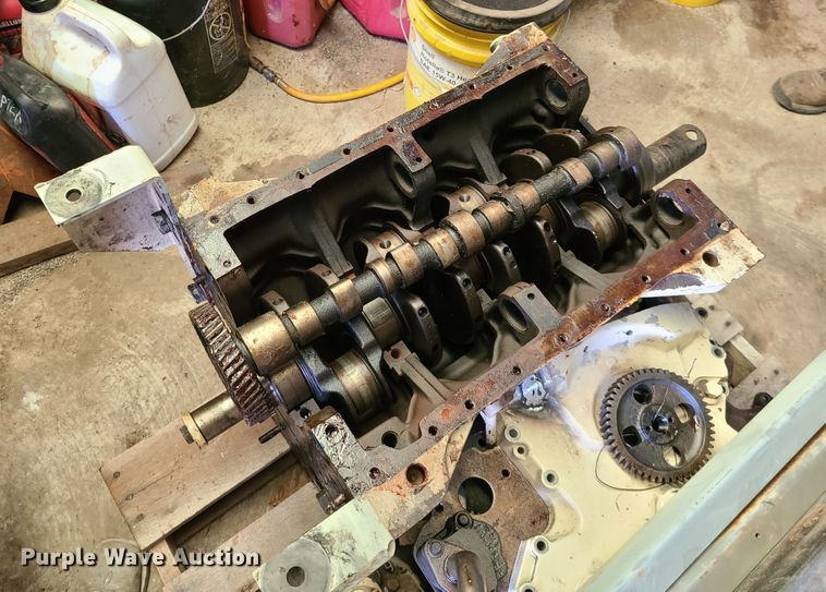 image for item IQ9069 John Deere 3.9L four cylinder diesel engine