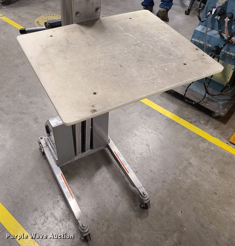 image for item IQ9072 Vestil PEL-100-A lift