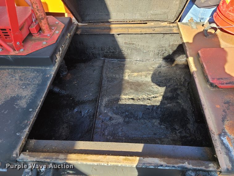 image for item IQ9093 Panther tar pot