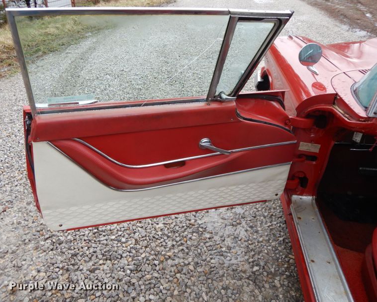 image for item IX9356 1958 Ford Thunderbird