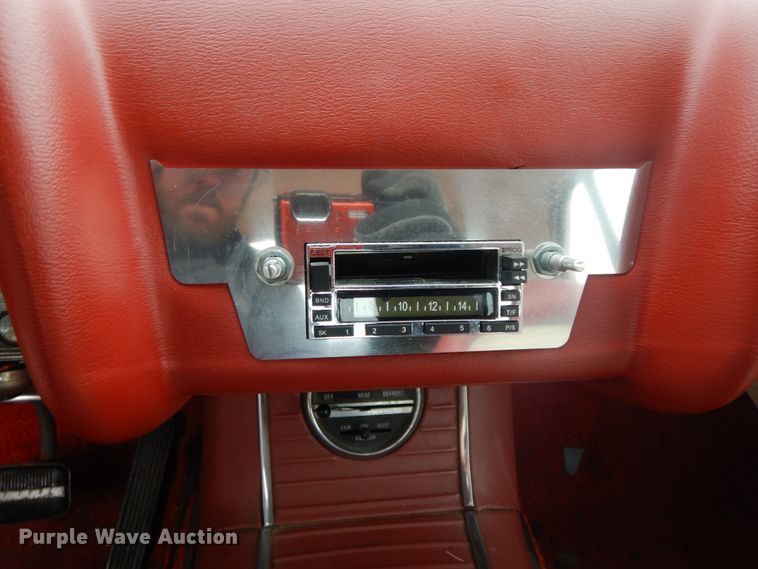 image for item IX9356 1958 Ford Thunderbird