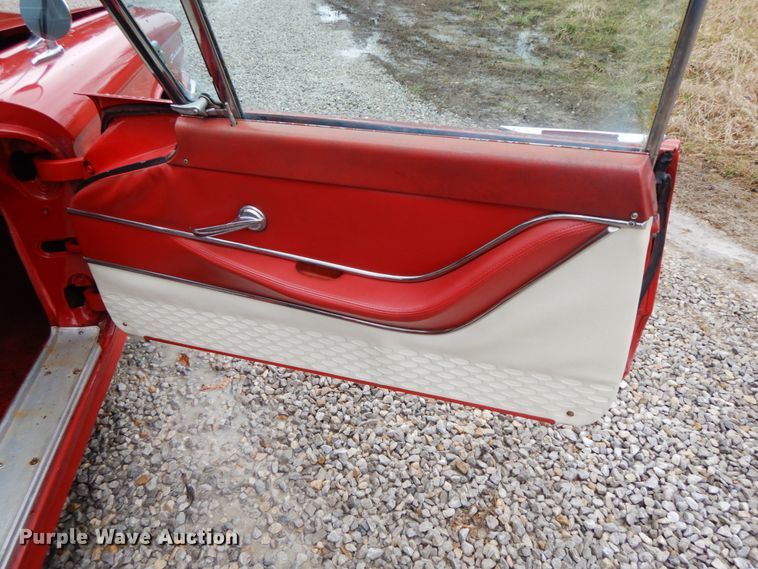 image for item IX9356 1958 Ford Thunderbird