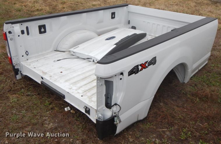 image for item IX9359 Ford truck bed