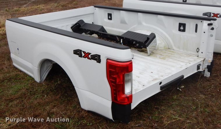 image for item IX9359 Ford truck bed