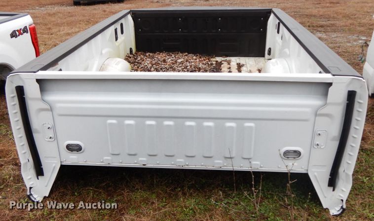 image for item IX9360 Ford truck bed