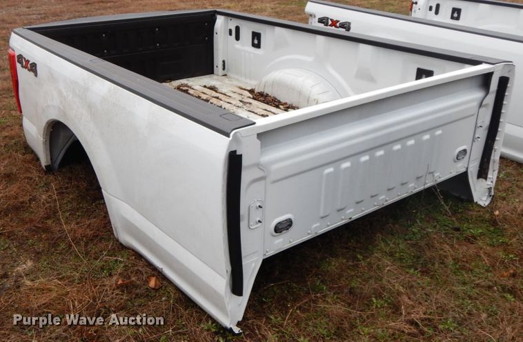 image for item IX9360 Ford truck bed