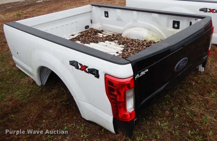 image for item IX9360 Ford truck bed