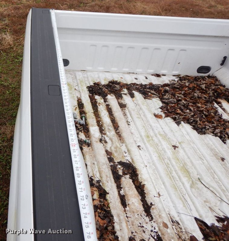 image for item IX9360 Ford truck bed