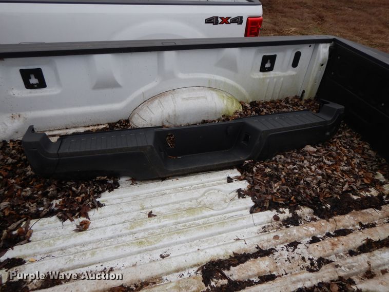 image for item IX9360 Ford truck bed