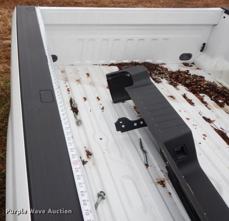 image for item IX9361 Ford truck bed