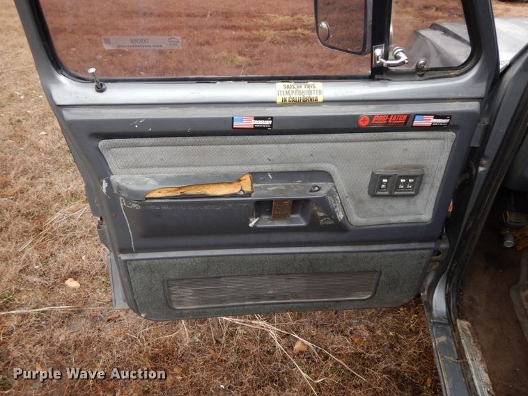 image for item IX9368 1992 Dodge Ram D150  pickup truck