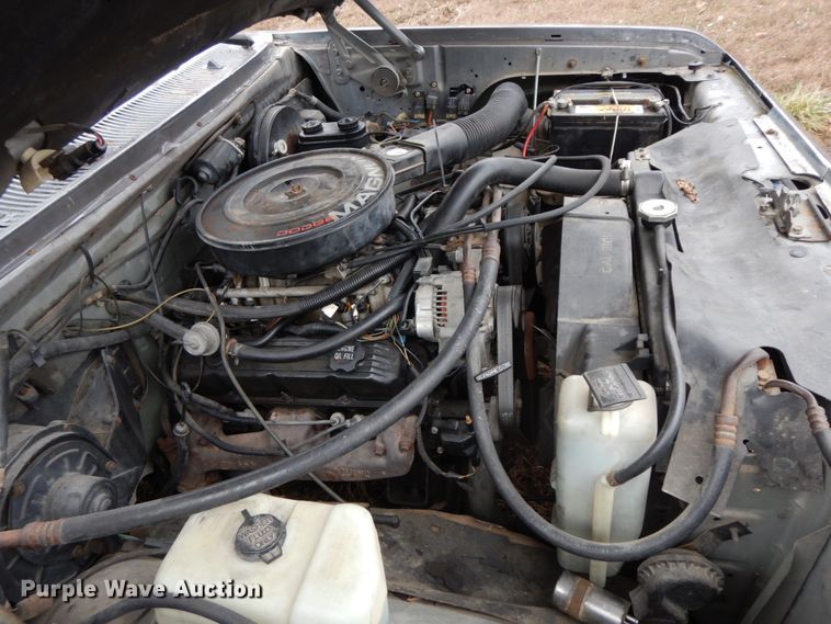 image for item IX9368 1992 Dodge Ram D150  pickup truck