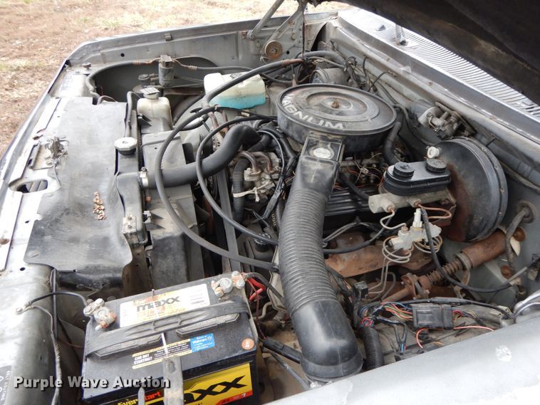 image for item IX9368 1992 Dodge Ram D150  pickup truck