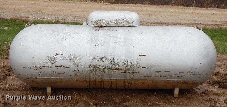 image for item IX9412 Propane tank
