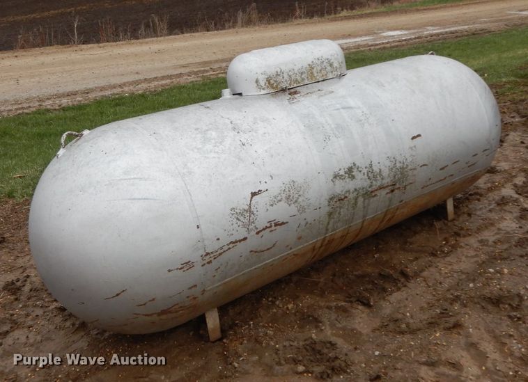 image for item IX9412 Propane tank