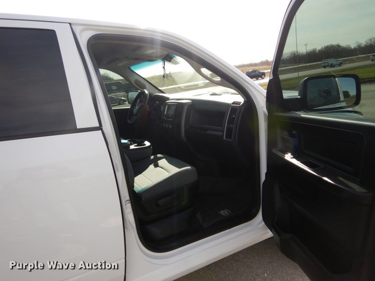 image for item IY9525 2014 Dodge Ram 1500  Quad Cab pickup truck