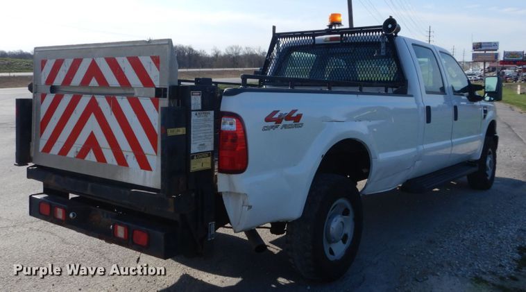 image for item IY9530 2008 Ford F350 Super Duty XLT  Crew Cab pickup truck