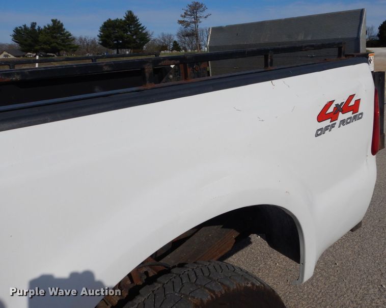 image for item IY9530 2008 Ford F350 Super Duty XLT  Crew Cab pickup truck