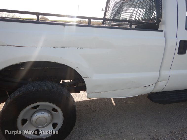 image for item IY9530 2008 Ford F350 Super Duty XLT  Crew Cab pickup truck