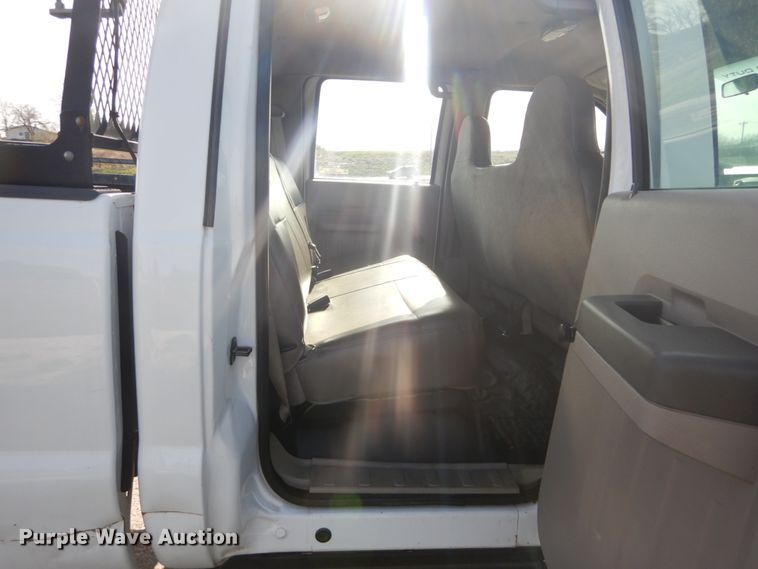 image for item IY9530 2008 Ford F350 Super Duty XLT  Crew Cab pickup truck