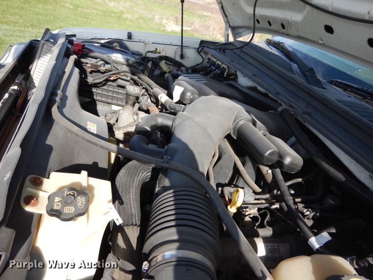 image for item IY9530 2008 Ford F350 Super Duty XLT  Crew Cab pickup truck