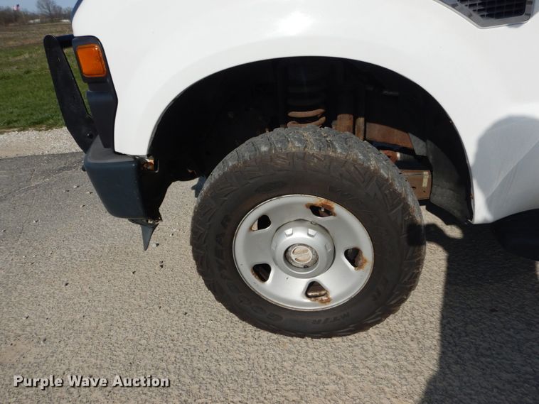 image for item IY9530 2008 Ford F350 Super Duty XLT  Crew Cab pickup truck