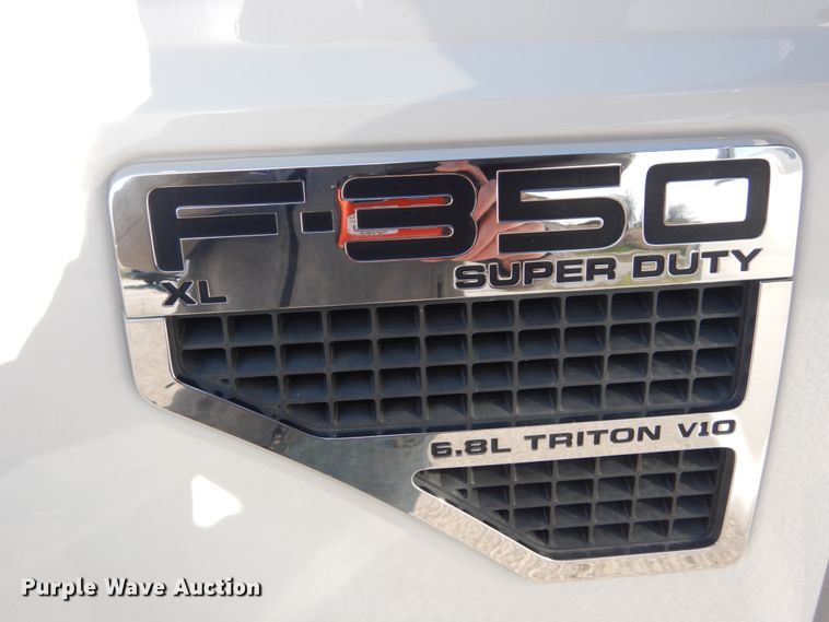 image for item IY9530 2008 Ford F350 Super Duty XLT  Crew Cab pickup truck