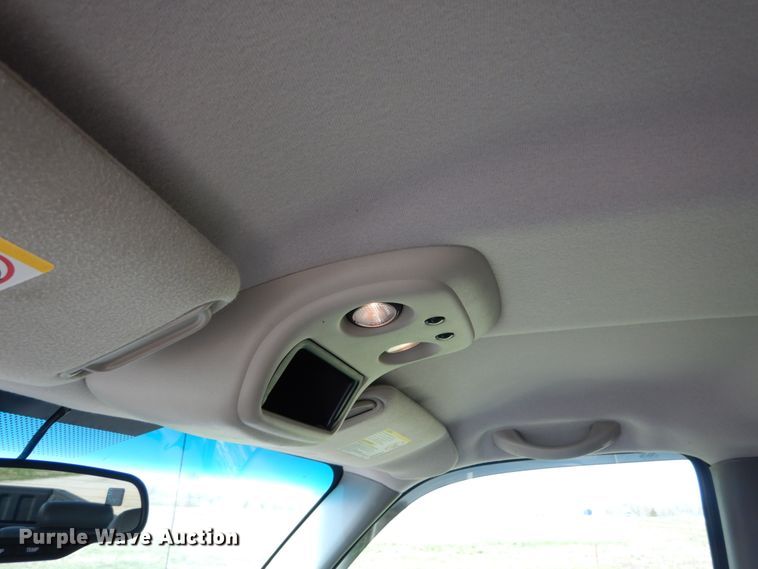 image for item IY9531 2005 Chevrolet 2500HD  Crew Cab pickup truck