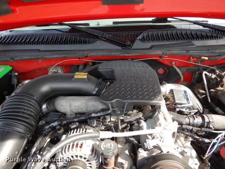 image for item IY9531 2005 Chevrolet 2500HD  Crew Cab pickup truck